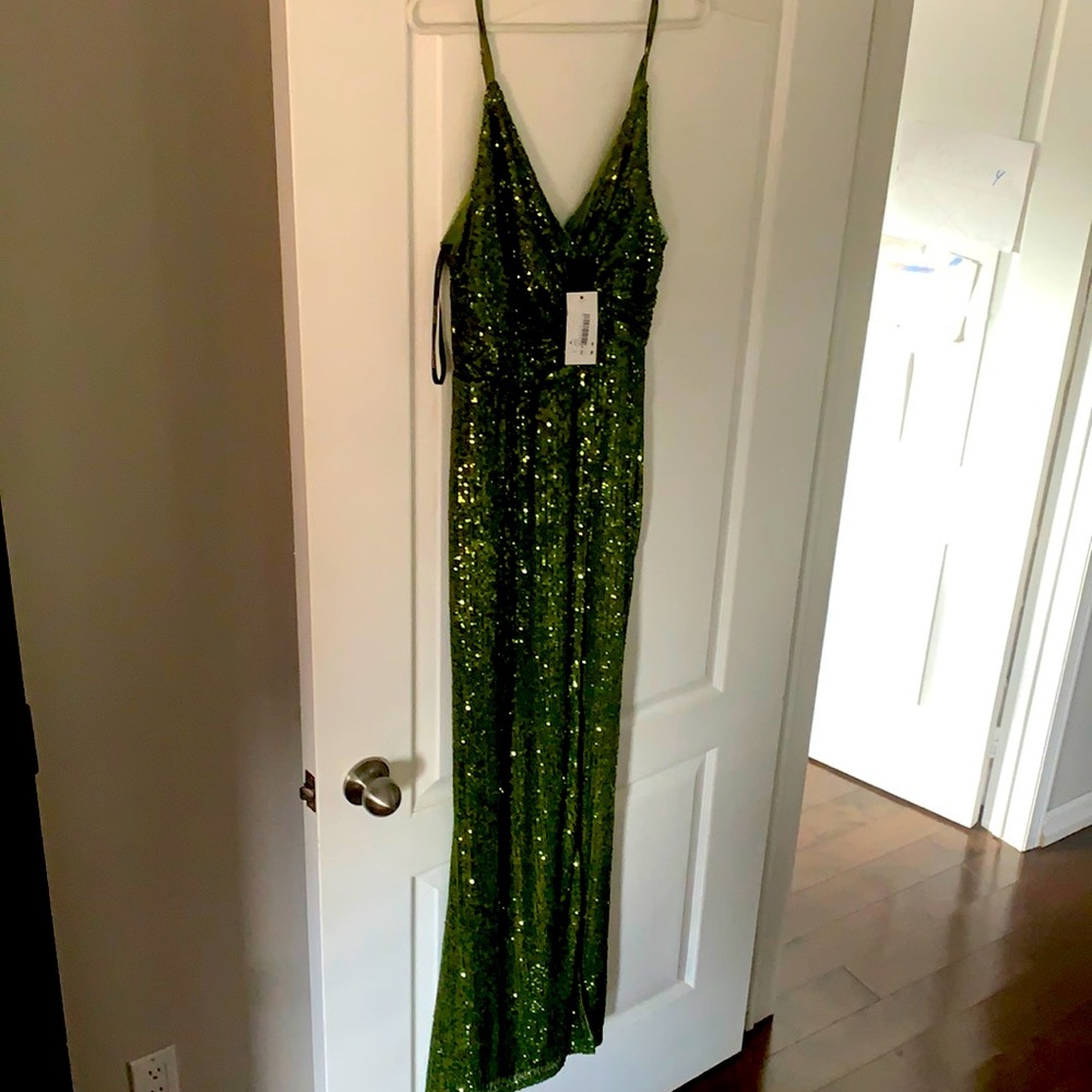 BNWT tfnc London sequin Gown
